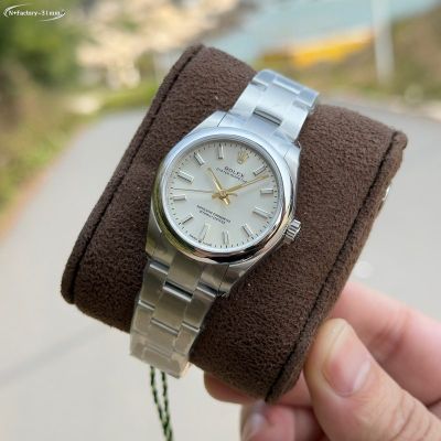 N Factory Rolex Oyster Perpetual Replica with Sapphire Cystal 31mm 2232 Movement Ice Blue Luminious White Watch